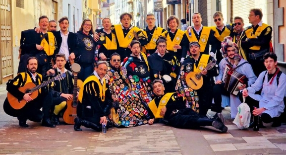  Pasacalles, rondas y un recital para celebrar el XXX aniversario de la Tuna de Medicina de Salamanca