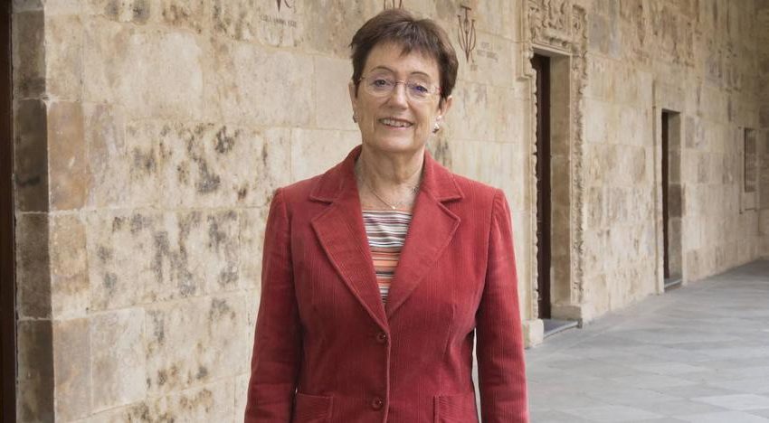  La arqueóloga Elvira Sánchez Sánchez cierra el curso del Centro de Estudios Salmantinos