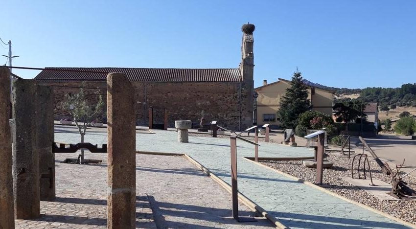  Aldeanueva de la Sierra: primera vivienda de las monjas de Porta Coeli