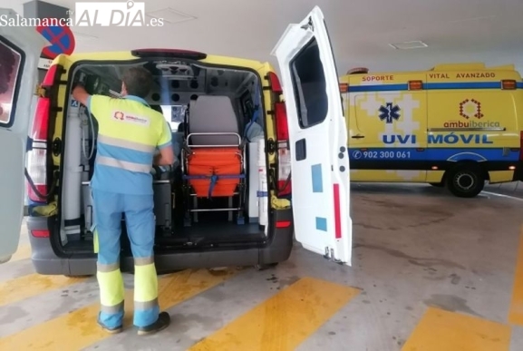  Dos heridos tras la colisión de sendos turismos en Encinas de Abajo