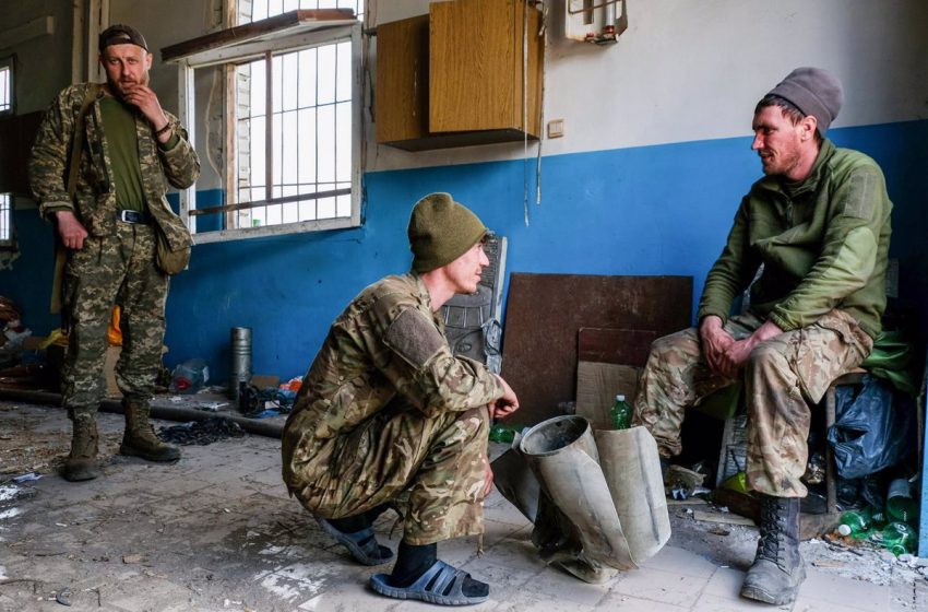 Las autoridades ucranianas informan del cese del avance ruso en Severodonetsk