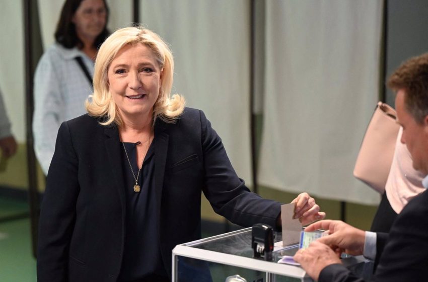  La extrema derecha tendrá grupo parlamentario propio en la Asamblea Nacional de Francia por primera vez desde 1986