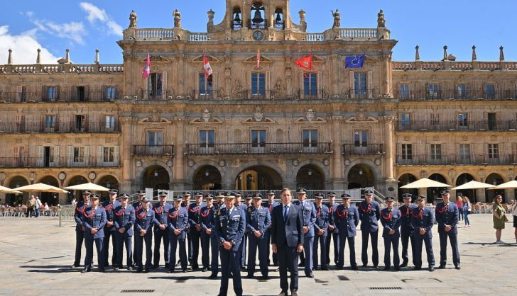  El alcalde nombra Huésped Distinguido a la 73 promoción de la Academia General del Aire de Matacán