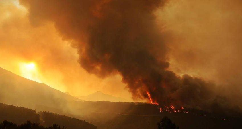  El incendio forestal de Monsagro lleva calcinadas unas 1.000 hectáreas