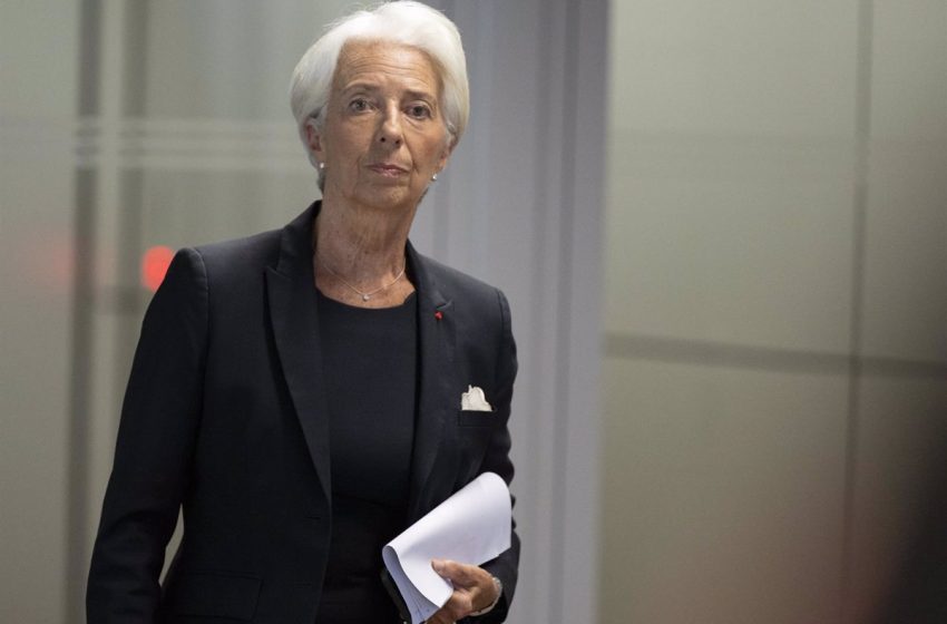  Lagarde promete que la inflación volverá al objetivo del 2 por ciento «a medio plazo»