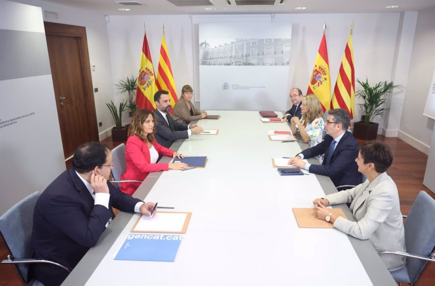  Govern catalán dice que el acuerdo prevé reformas legislativas antes de fin de año para garantizar la desjudicialización
