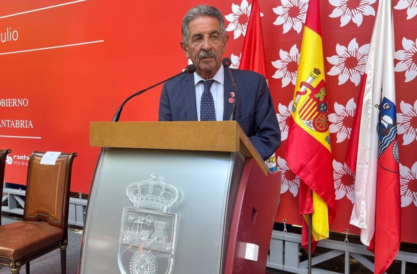  Críticas a Revilla por su idea para cambiar el himno oficial de Cantabria