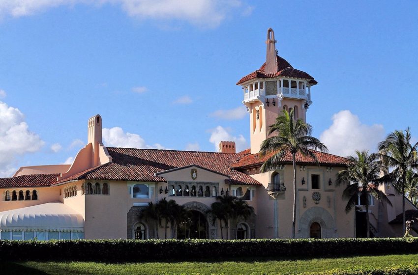  El FBI retiró alrededor de 12 cajas de la mansión de Trump en Florida