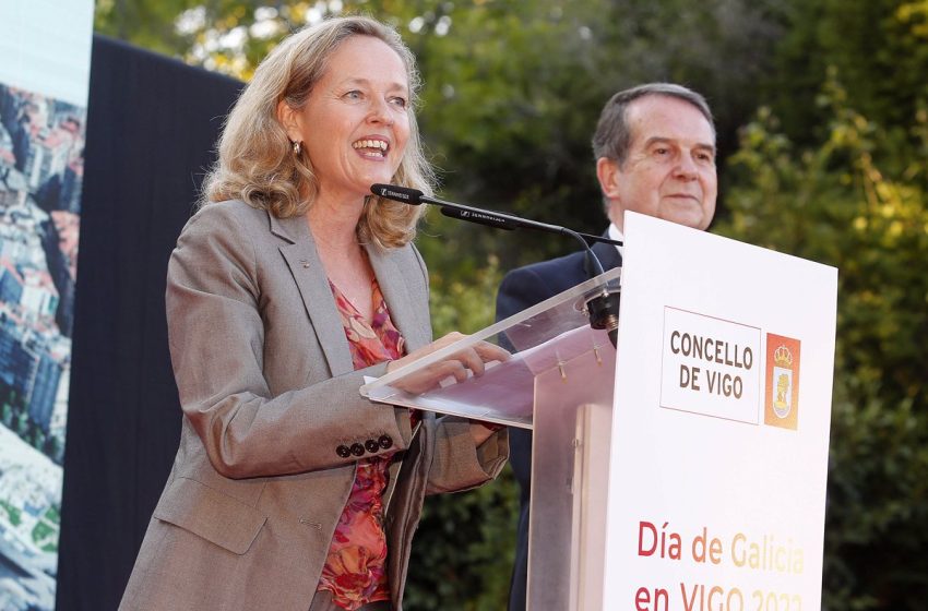  Calviño asegura que España «puede y debe» ser solidaria con Europa y convertirse en un «centro logístico» de gas