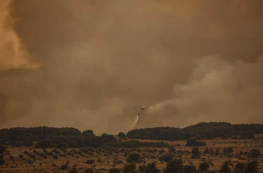  Puig ve hoy «un día decisivo» para los incendios de Bejís (Castellón) y Vall d’Ebo (Alicante)