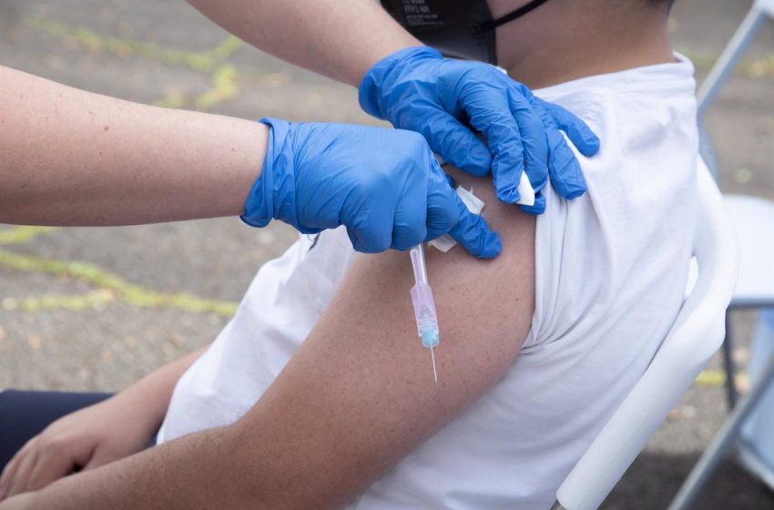  Las vacunas contra las variantes del COVID-19 empezarán a aplicarse entre septiembre y octubre