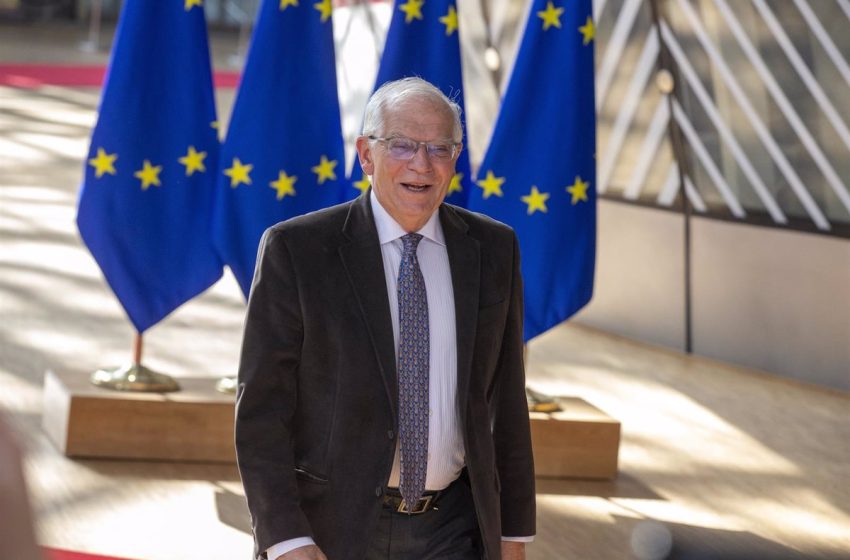  Borrell apunta a la opción de importar gas a Europa desde Mozambique durante su visita al país