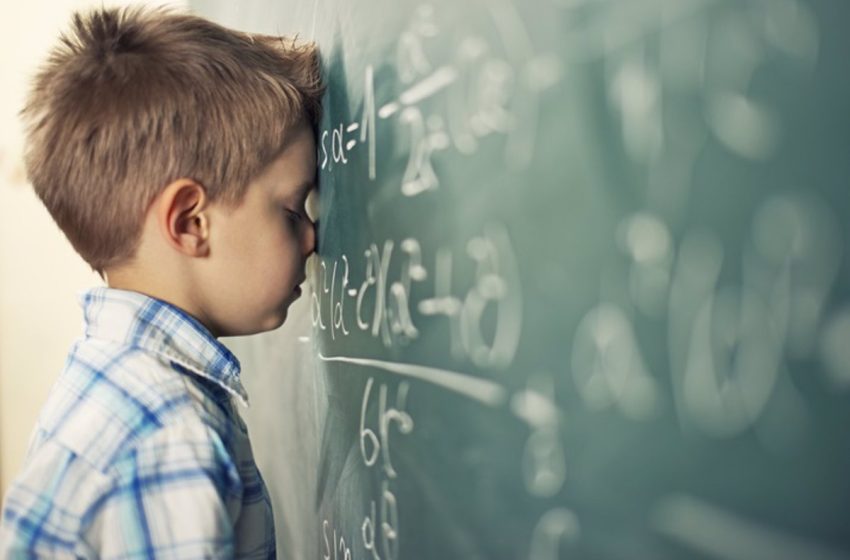  «Eres muy listo» o «Las matemáticas no son lo tuyo»: Por qué no debemos decir estas frases a los niños