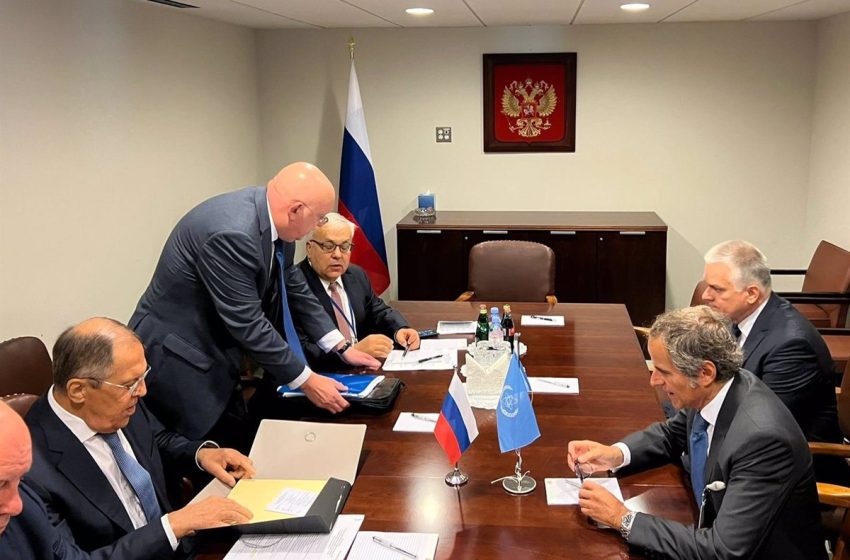  El director del OIEA inicia «negociaciones reales» con Rusia y Ucrania para proteger la central nuclear de Zaporiyia