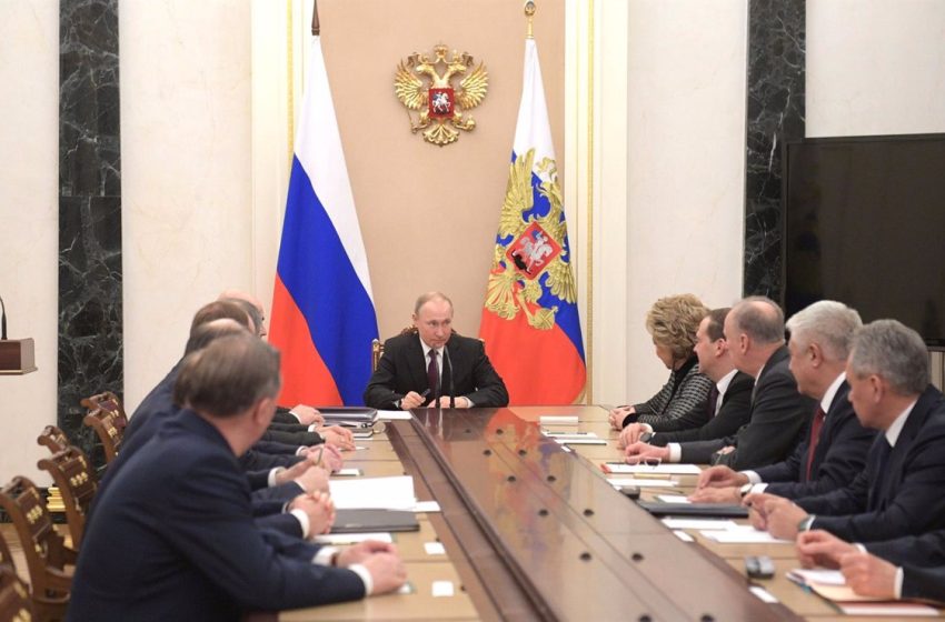  Rusia acusa a Occidente de iniciar una «nueva Guerra Fría» y llama a actuar como en la Crisis de los Misiles