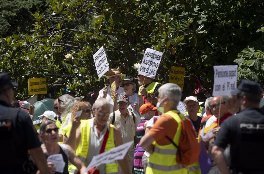  Pensionistas de varias CCAA se manifiestan este sábado en Madrid en defensa de pensiones y salarios «dignos»