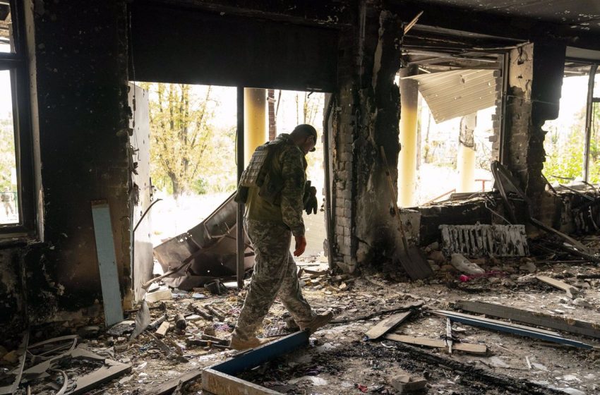  Ucrania eleva a 23 las cámaras de tortura descubiertas en la región de Járkov tras expulsar a las tropas rusas