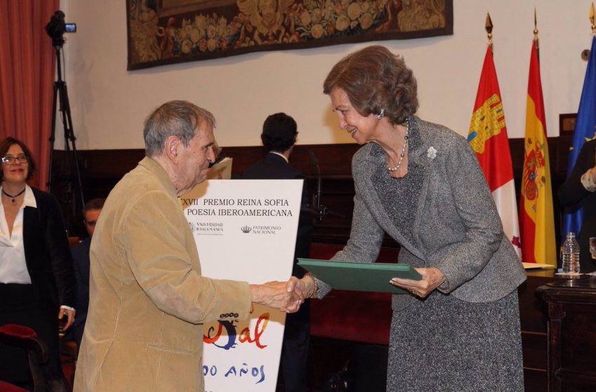  El poeta venezolano Rafael Cadenas gana el Premio Cervantes 2022