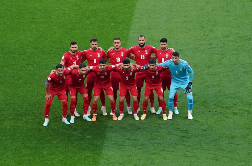  La selección de fútbol de Irán no canta el himno en aparente gesto de apoyo a las protestas