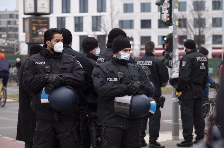  Diputados alemanes piden más seguridad en el Parlamento tras las redadas ultraderechistas