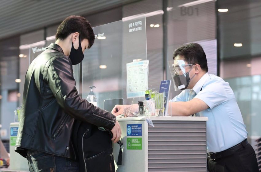  Corea del Sur pedirá a los pasajeros provenientes de China un test negativo de COVID-19