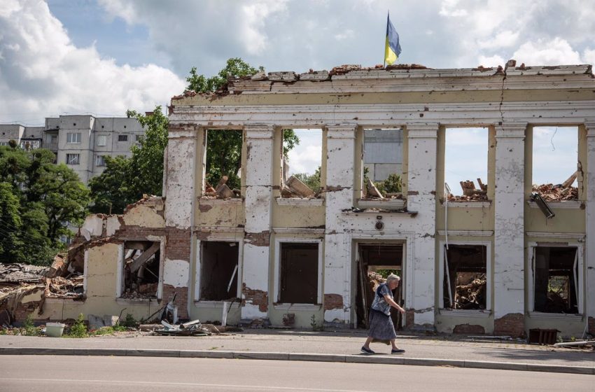  Ucrania denuncia un ataque de las fuerzas rusas en la región de Sumi a pesar de la tregua de Putin
