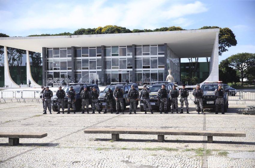  Varios ministros brasileños denuncian que el proyecto de decreto incautado es «un intento de golpe de Estado»