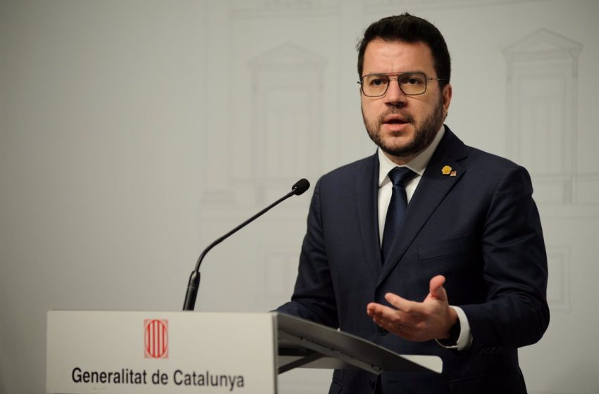  Aragonés justifica haberse ausentado de la Cumbre antes del himno por la presencia del Ejército español en Cataluña
