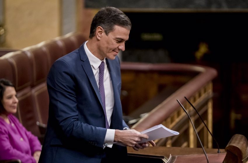 Sánchez acusa a la derecha de no defender las conquistas sociales por miedo o cálculo electoral: le tiemblan las piernas
