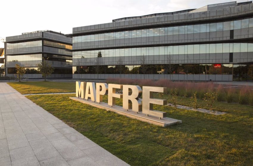  Mapfre gana 642 millones en 2022, un 16,1% menos, y las primas superan los 24.500 millones, un 10,8% más