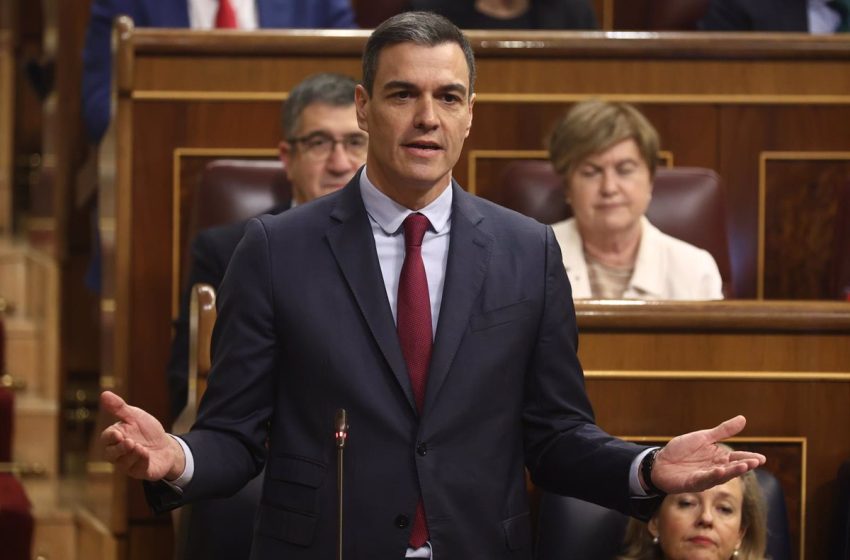  Sánchez acusa a PP de «insultar» a los sanitarios que protestaron en Madrid y Gamarra dice que está alejado de la gente