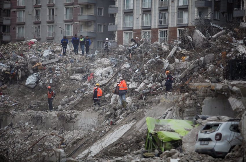  Turquía eleva a más de 43.500 los muertos a causa de los terremotos del 6 de febrero