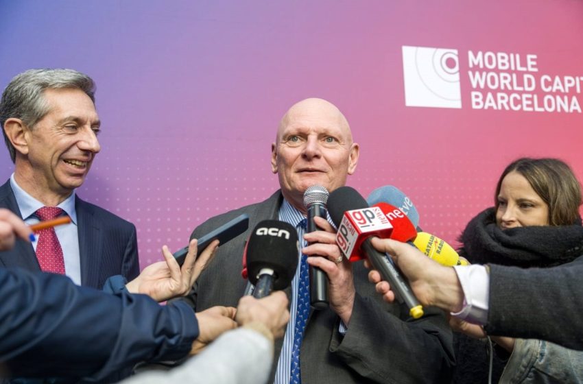  Hoffman: «Me llena de orgullo que empiece el MWC en Barcelona»