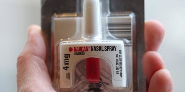  ¿Parar una sobredosis con un aerosol nasal? EE.UU. venderá sin receta un medicamento contra las muertes por drogas