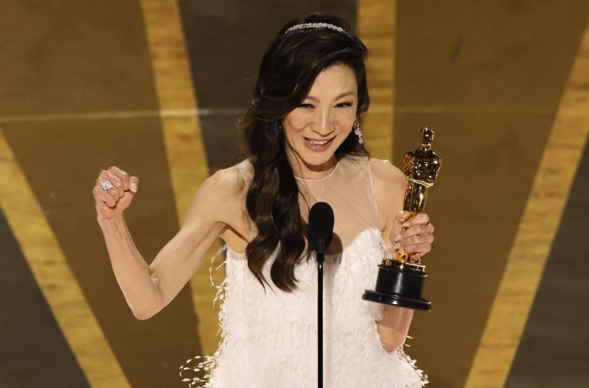  La locura multiversal de ‘Todo a la vez en todas partes’ arrasa en los Oscar