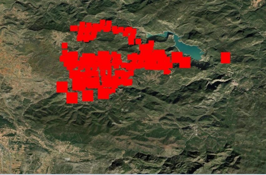  Mapa del incendio de Castellón y Teruel que amenaza el parque natural de Sierra de Espadán