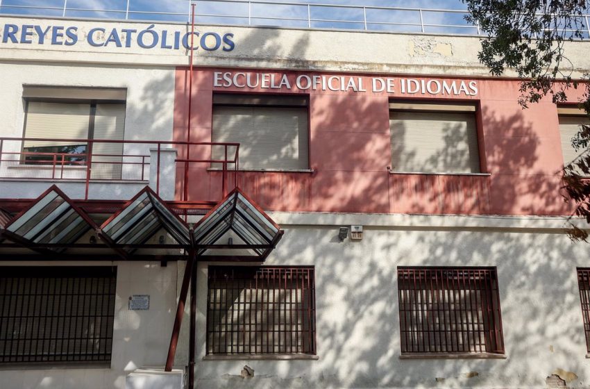  Unidas Podemos quiere que las Escuelas Oficiales de Idiomas enseñen catalán, vasco y gallego