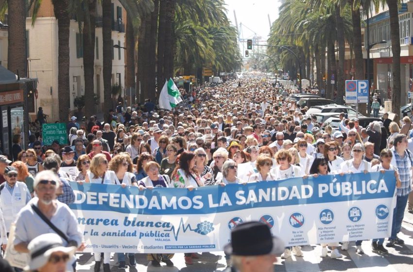  Más de 50.000 personas se manifiestan este sábado en las ocho provincias contra la «privatización» de la sanidad
