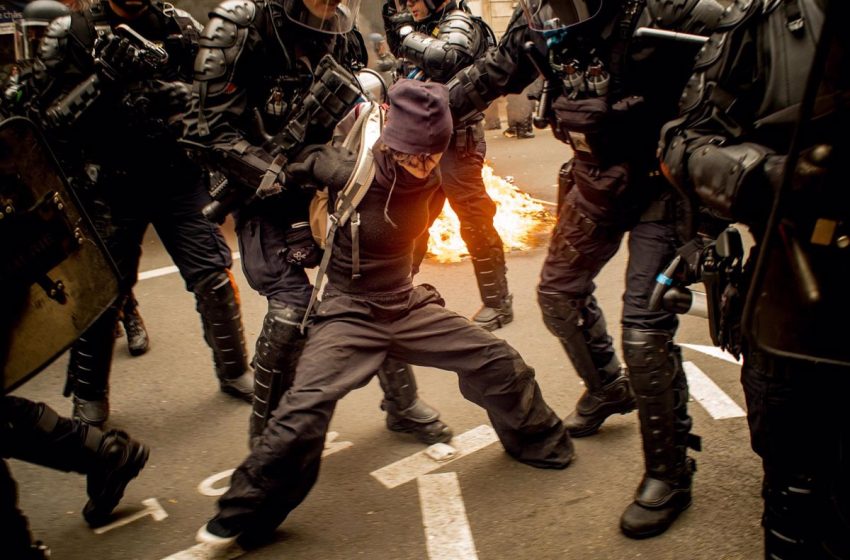  Más de 200 detenidos y 175 policías heridos tras una nueva jornada de protestas en Francia
