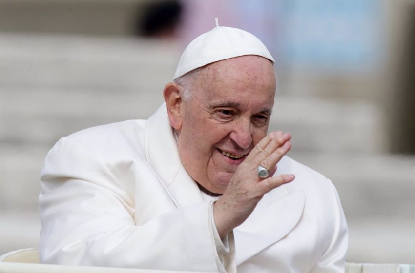  El Papa ingresa en el hospital Gemelli de Roma para someterse a controles médicos ya programados