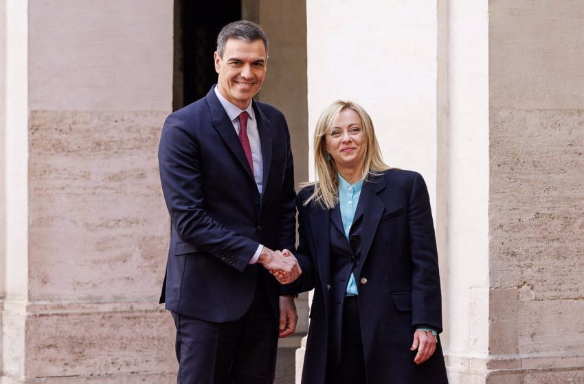  Sánchez dice que los objetivos de España e Italia están «muy alineados», destacando el Pacto de Migración