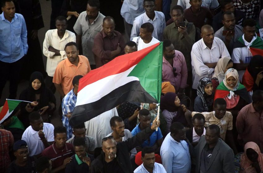 Las fuerzas civiles sudanesas reclaman el fin de los combates y de la «militarización del espacio público» del país