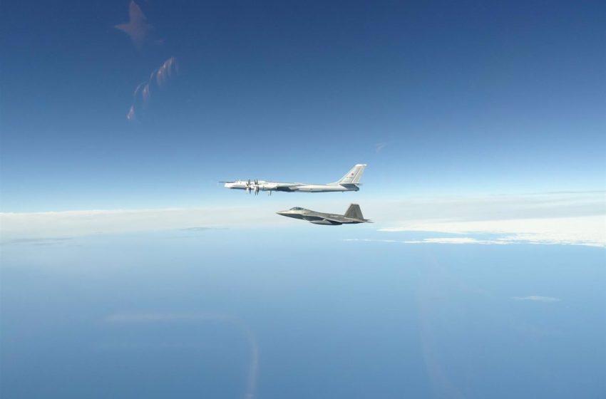  EEUU detectó dos aviones de combates rusos cerca de Alaska