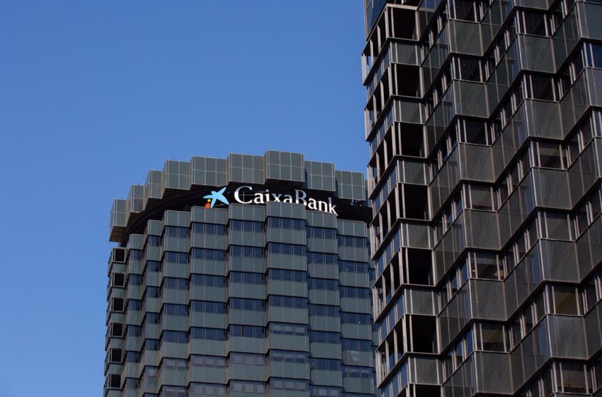  CaixaBank gana 855 millones hasta marzo, un 21,1% más