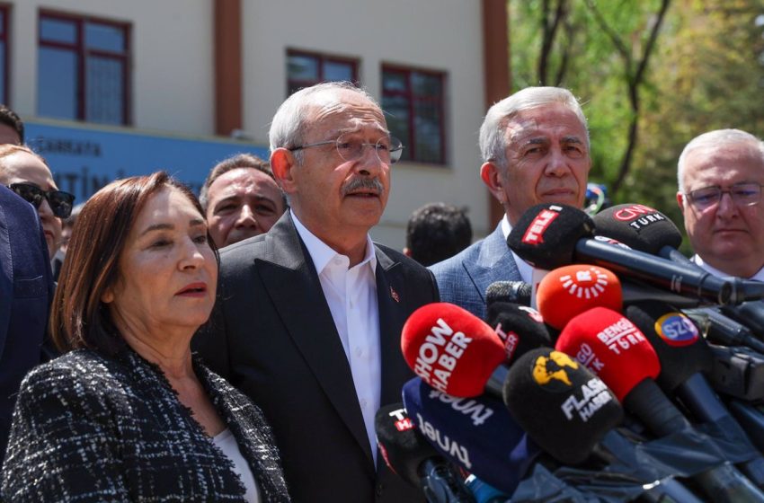  Kiliçdaroglu asegura que está «en cabeza» en las presidenciales turcas
