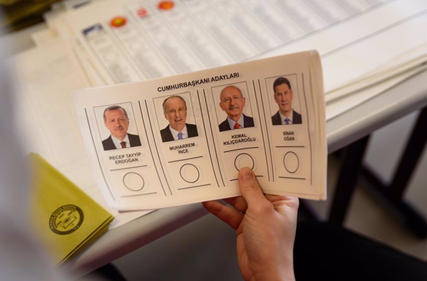  Erdogan cae por debajo del 50 por ciento de votos con el 89 por ciento escrutado en las presidenciales turcas