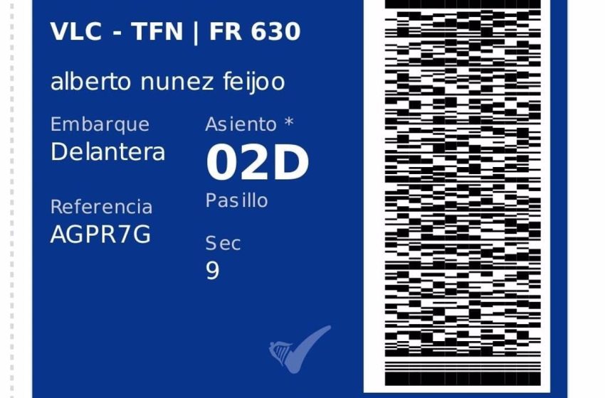  El PP ve «desesperación» del PSOE por cuestionar el vuelo de Feijóo a Tenerife y muestra su tarjeta de embarque