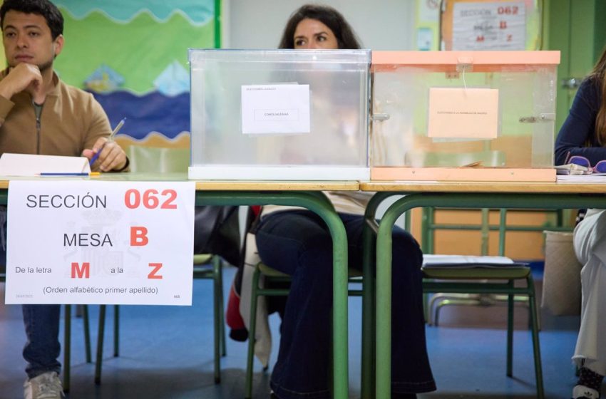  El Gobierno destaca la «absoluta normalidad» en la apertura de los colegios electorales en toda España