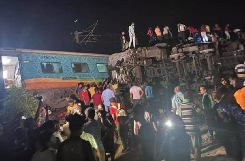  Las primeras investigaciones achacan la colisión ferroviaria múltiple de Odisha (India) a un error humano