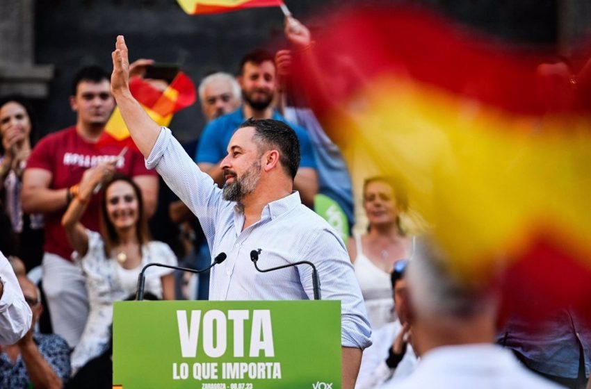  Abascal avisa al PP de que Vox no apoyará en Aragón un Gobierno con Teruel Existe: «Tendrán nuestro voto en contra»
